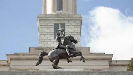 Horizontal video: Historical monument in a city 6534424. Duration: 30 seconds. Resolution: 3840x2160