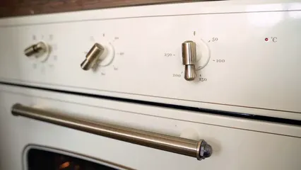Horizontal video: Setting the oven for baking 5515634. Duration: 14 seconds. Resolution: 1920x1080