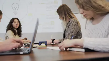 Horizontal video: Businesspeople in a meeting 6339825. Duration: 9 seconds. Resolution: 1920x1080