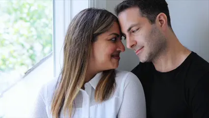 Horizontal video: Close up video of couple looking at each other 9242222. Duration: 7 seconds. Resolution: 1920x1080